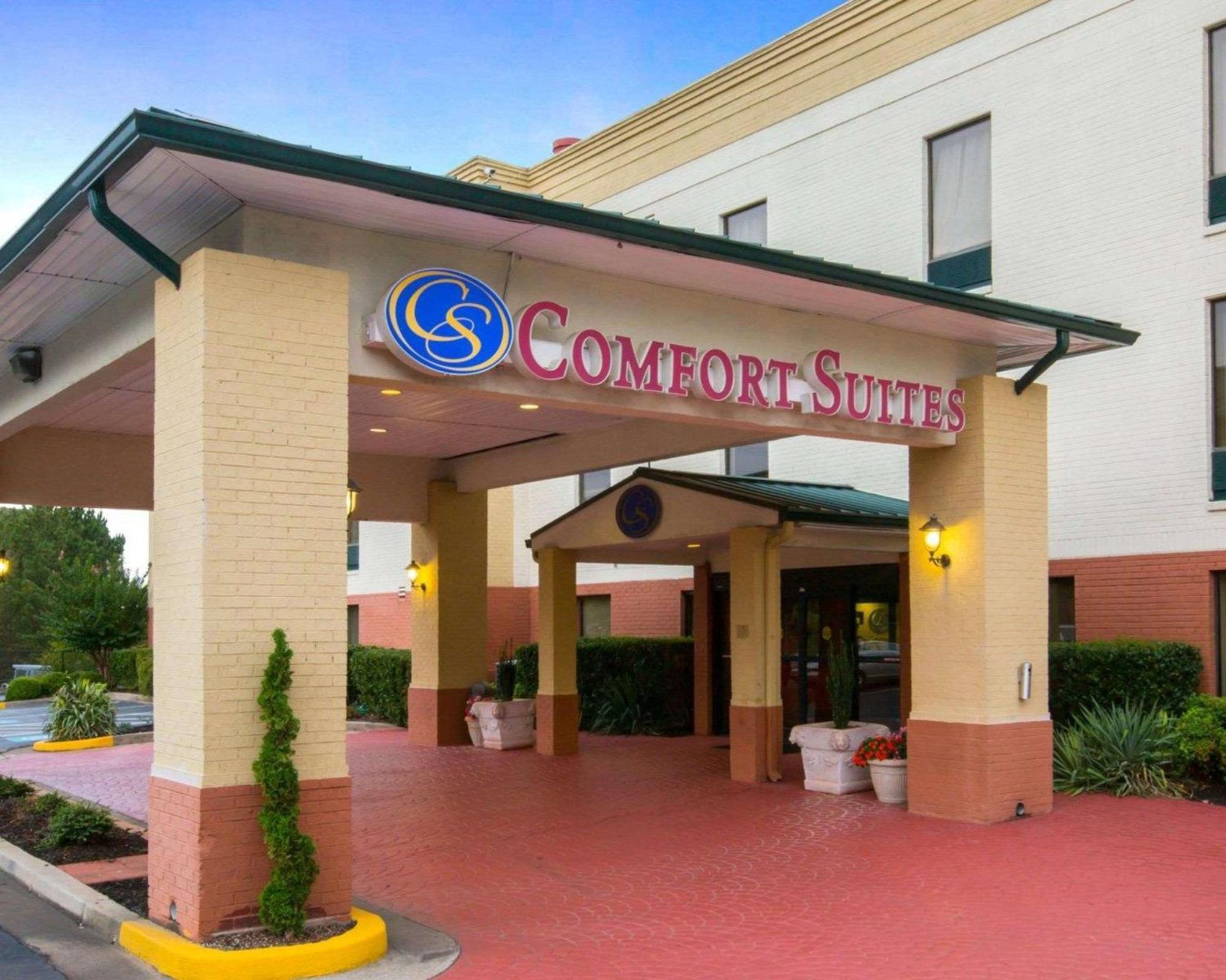 4 Solid 3-Star Hotels Close to Lanier Technical Institute