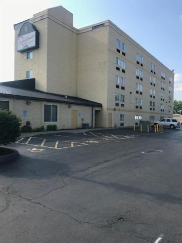 4 Airport Hotels Near Fauver Stadium That Deliver
