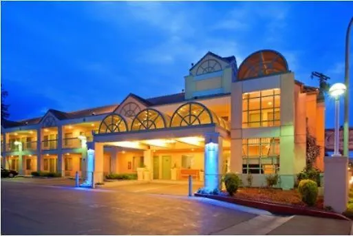 4 Budget-Friendly Hotels Close to Flood Park, Menlo Park