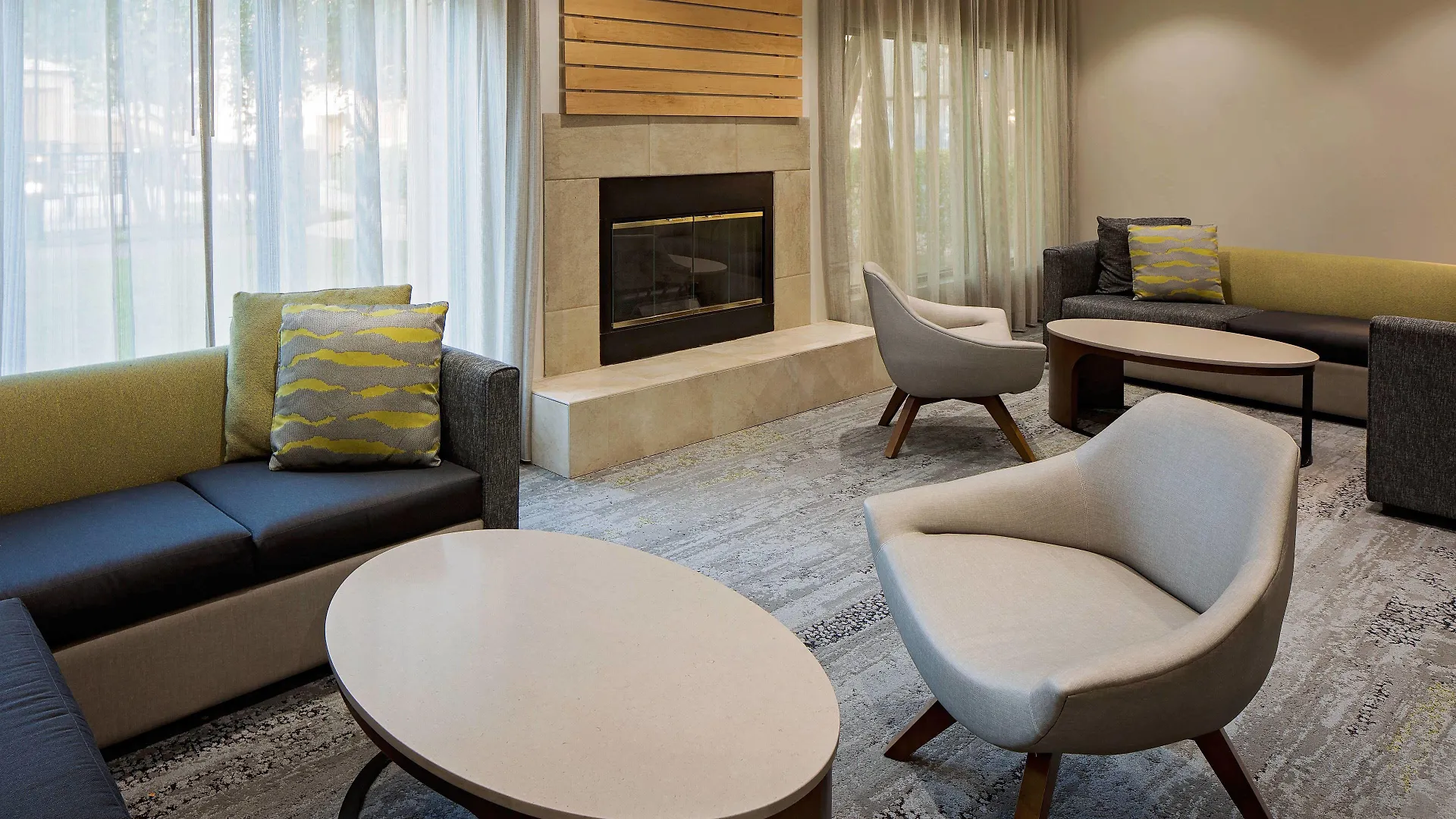 Where to Stay Near the Arboretum: 4 Budget Houston Hotels