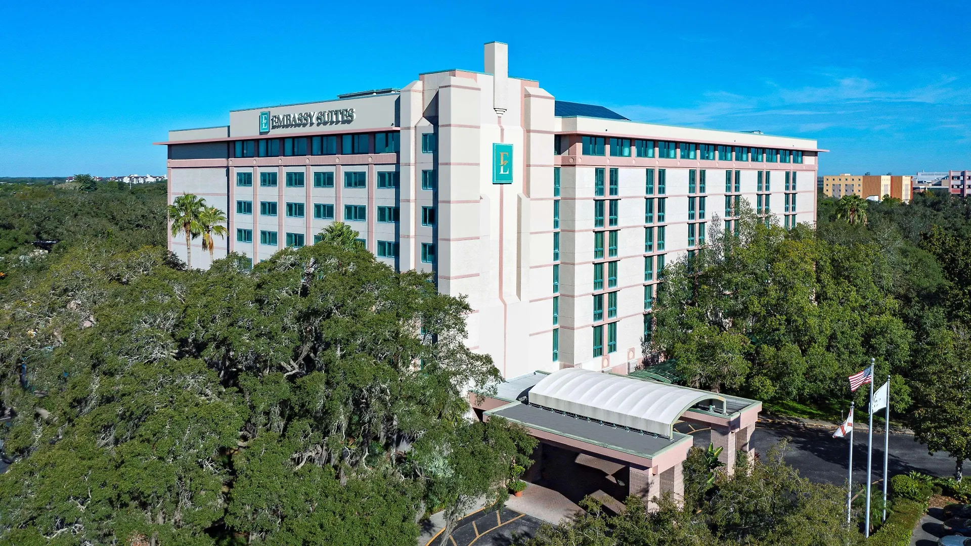 Staying Near Eureka Springs Park: 5 Budget Hotels Compared