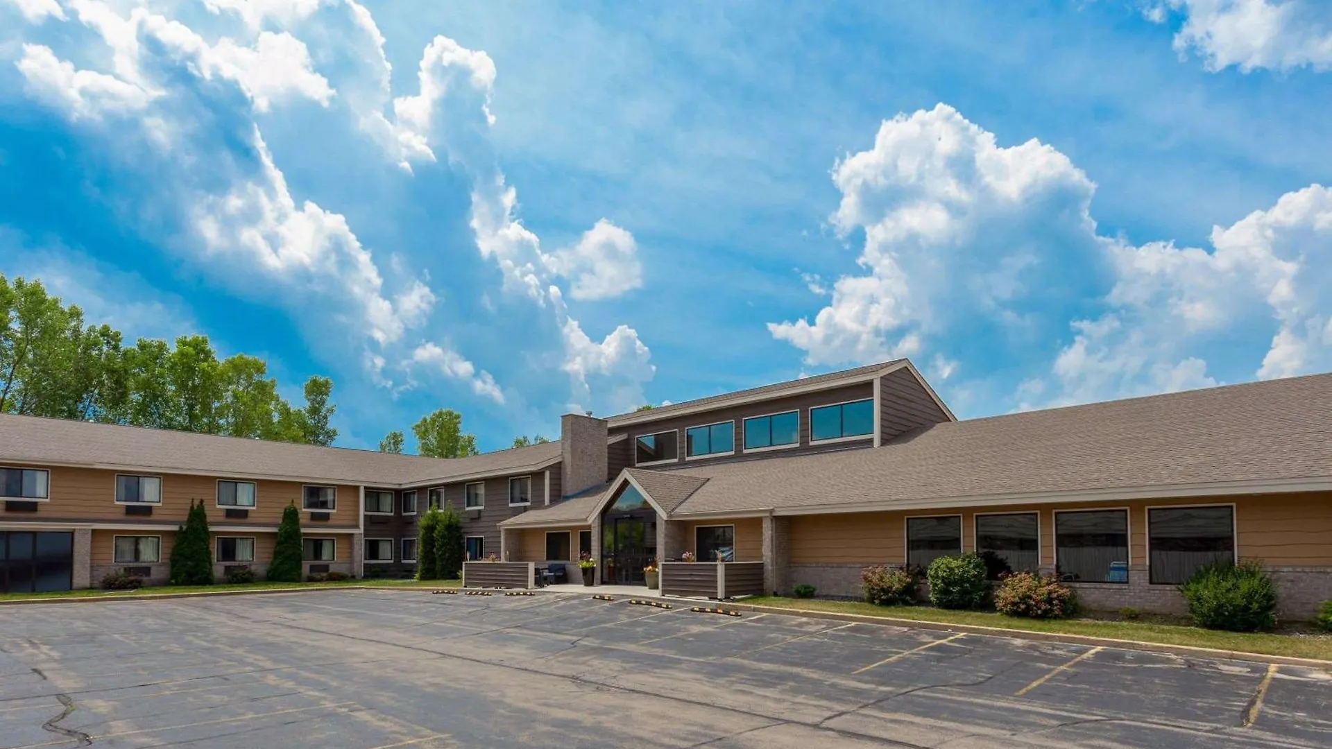 Staying Near Lake Michigan: 5 AmericInn Hotels Compared