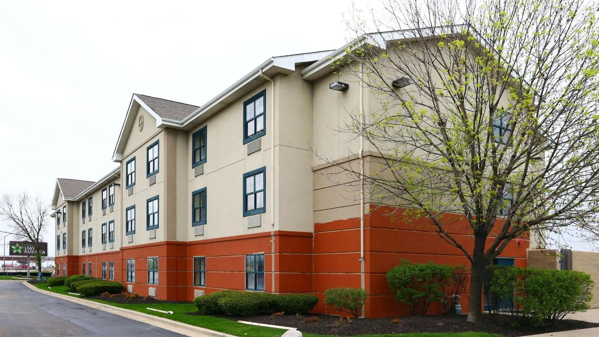 4 Affordable Hotels Close to Kingsbridge Arboretum, Arlington Heights