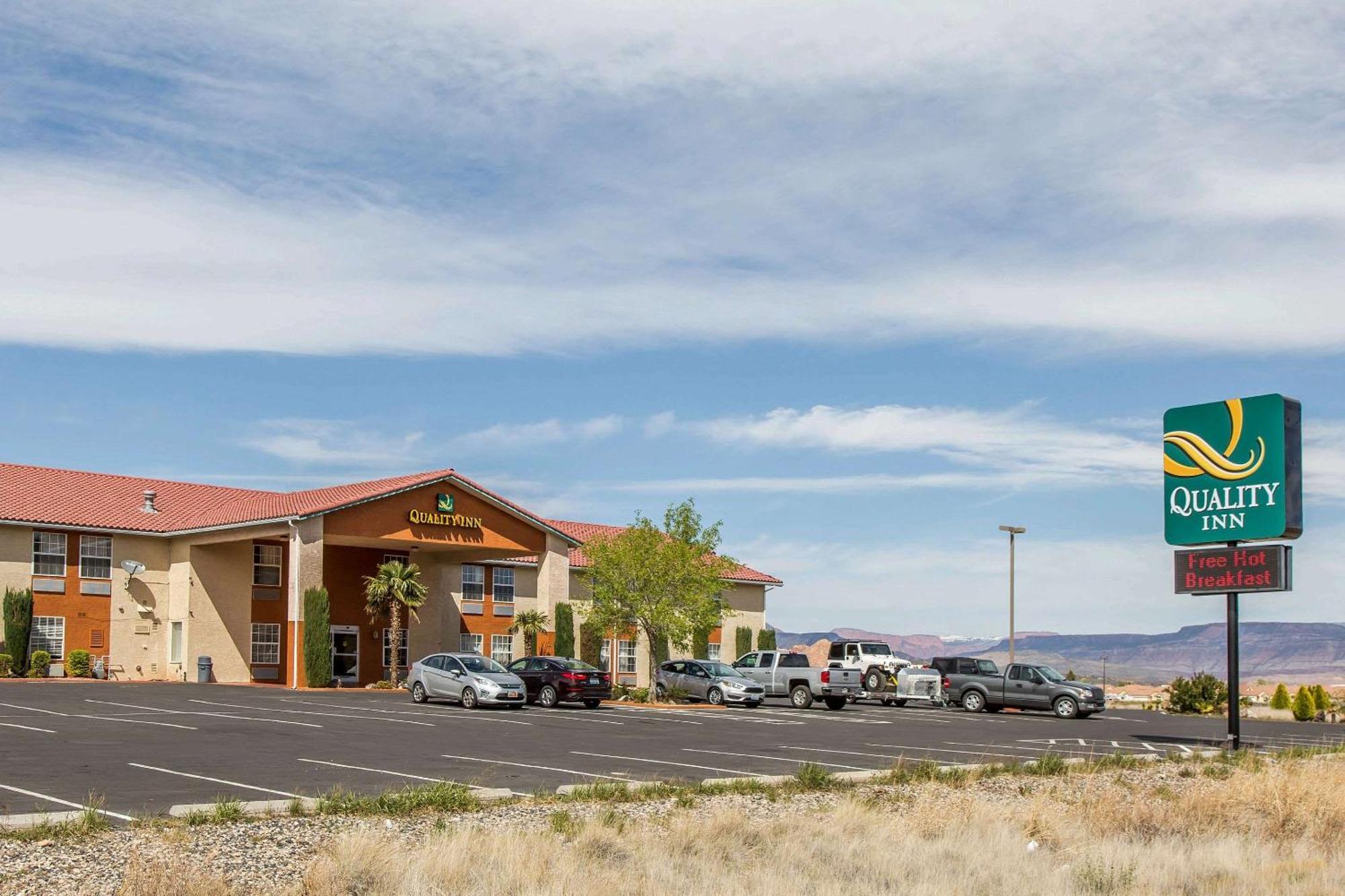 7 Budget Hotels Near Sky Mountain Golf Course Worth Booking